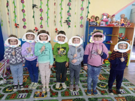 День космонавтики в старшей группе День космонавтики в старшей группе.